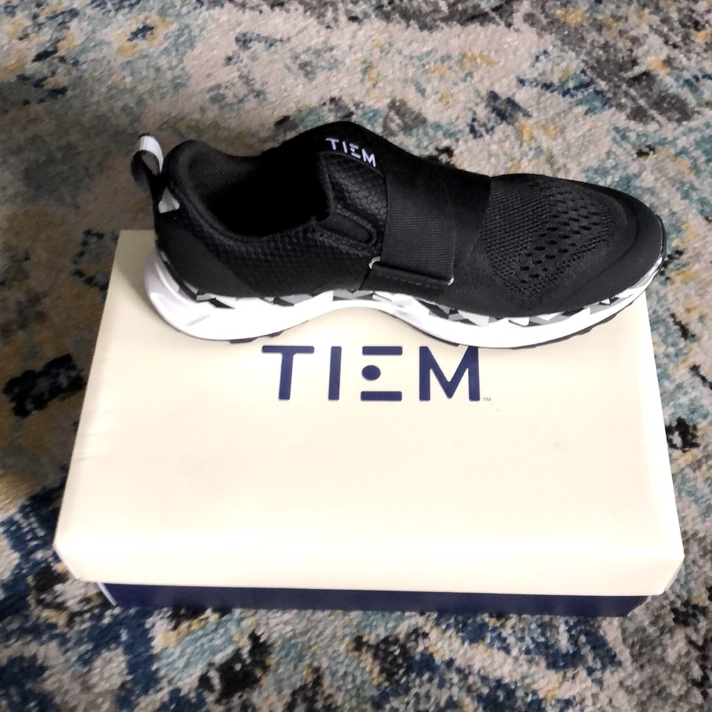 Spin Sneakers